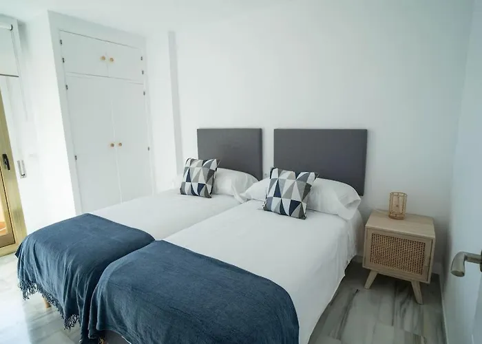 Spacious Three Bedroom Penthouse * Fuengirola