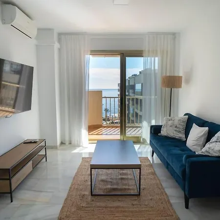 Apartment Spacious Three Bedroom Penthouse