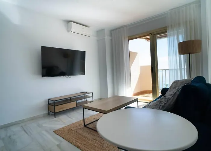 Spacious Three Bedroom Penthouse Apartament Fuengirola