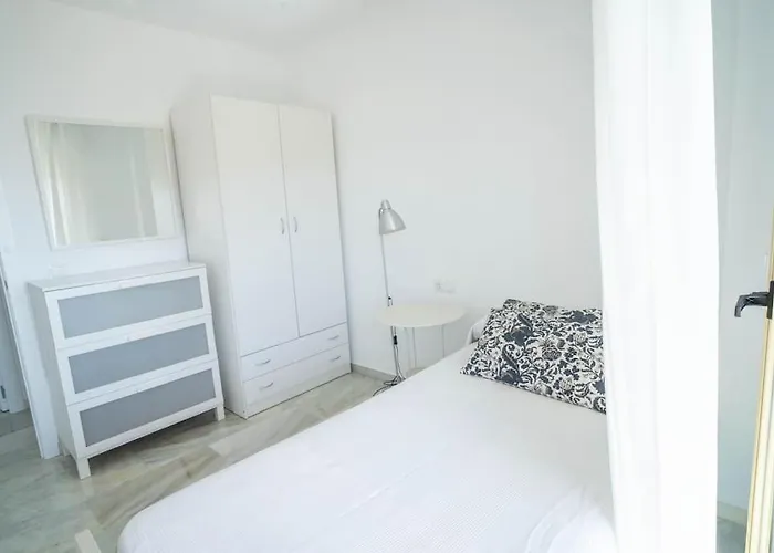 Spacious Three Bedroom Penthouse Apartman